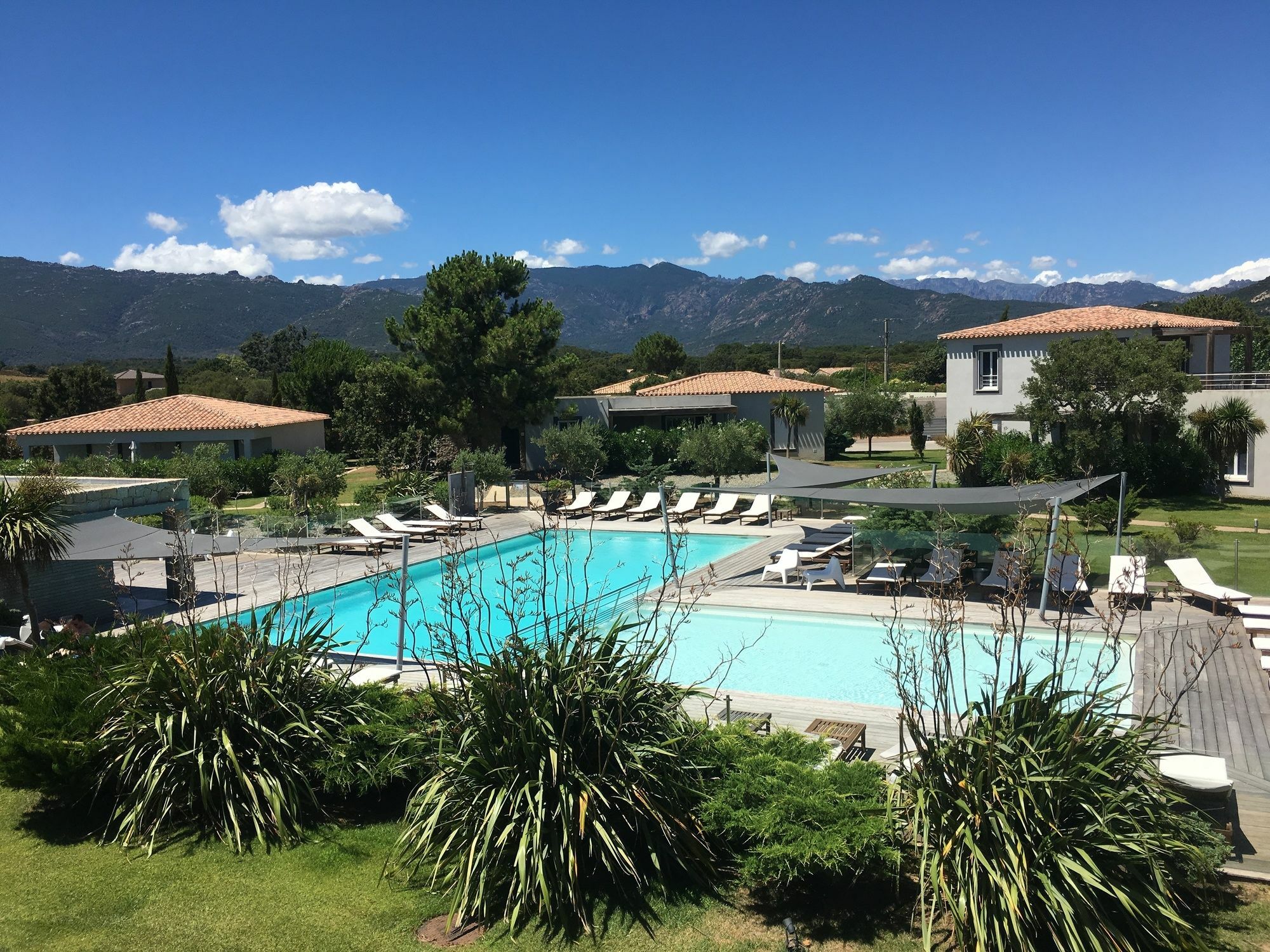 Residence Pierre & Vacances Premium Les Villas De Porto-Vecchio Exteriör bild